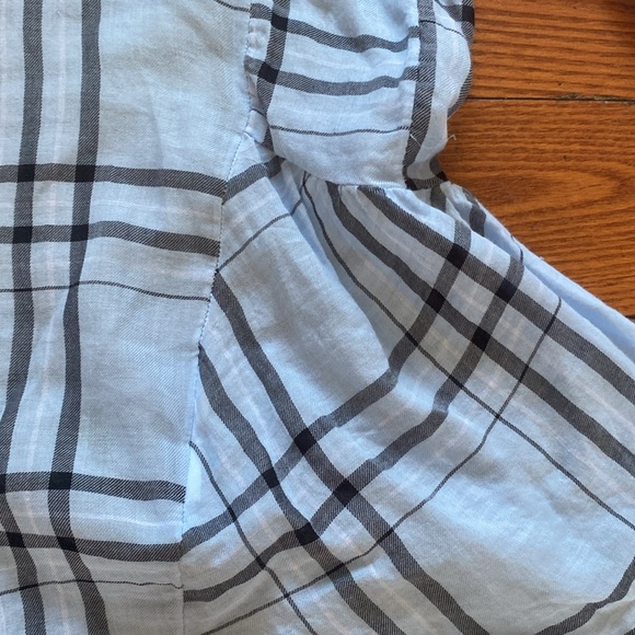 Joe Fresh women’s blouse blue size medium long sleeve thin light flared bottom. - Picture 2 of 12